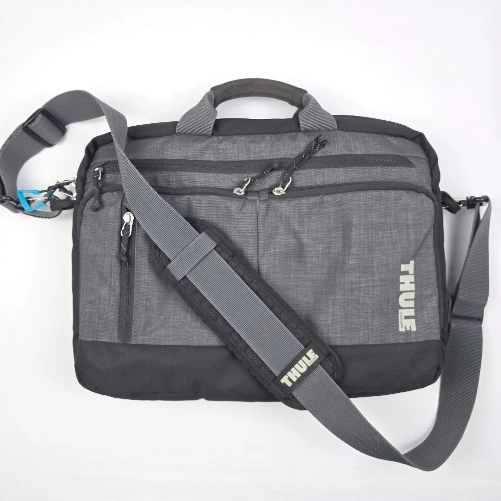 Thule Stravan Deluxe 15